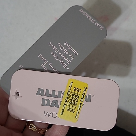 NWT Allison Daley Black Slim Straight Pullon Jeans size 24W - Picture 4 of 8